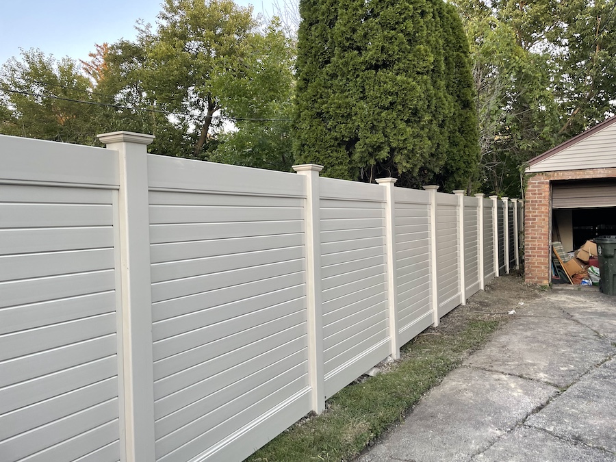 horizontal privacy fence